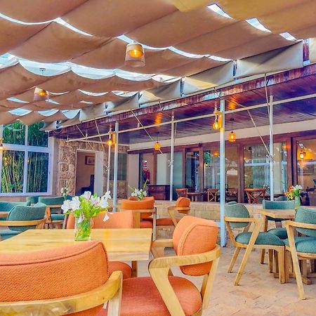 Zereniti House Hotell Muyaka Exteriör bild