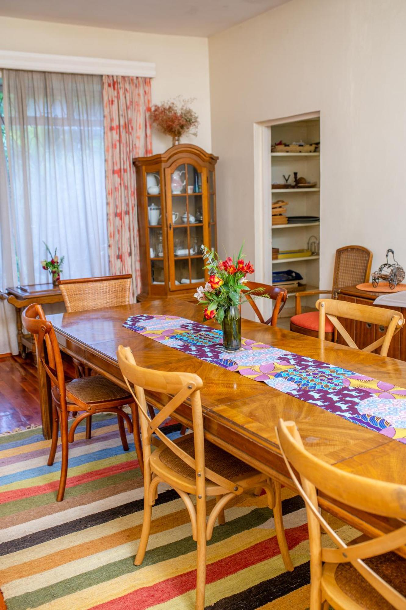 Zereniti House Hotell Muyaka Exteriör bild