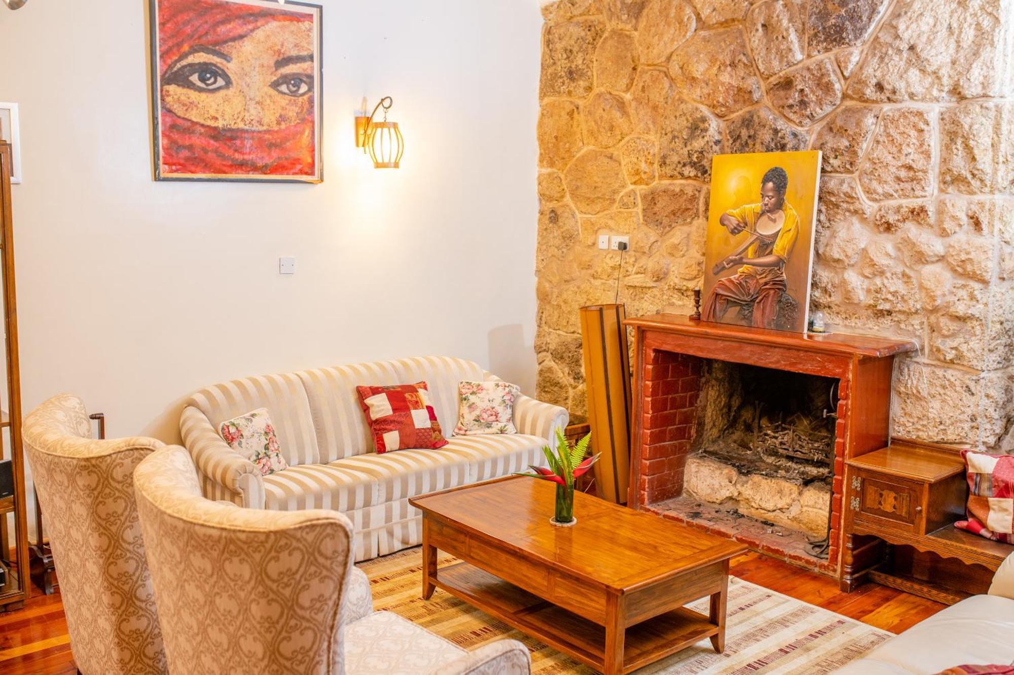 Zereniti House Hotell Muyaka Exteriör bild
